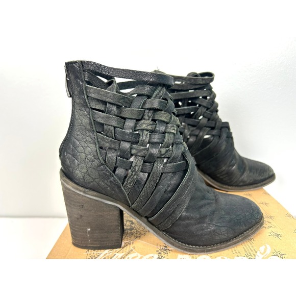 Free People Carrera Black Leather Woven Strappy Heel Ankle Booties Sz 38 US 7.5 - Picture 5 of 14